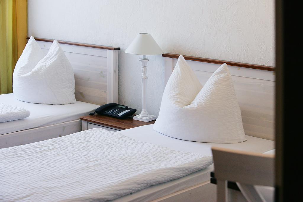 Garni Hotel Bodden Gummersbach Kamer foto